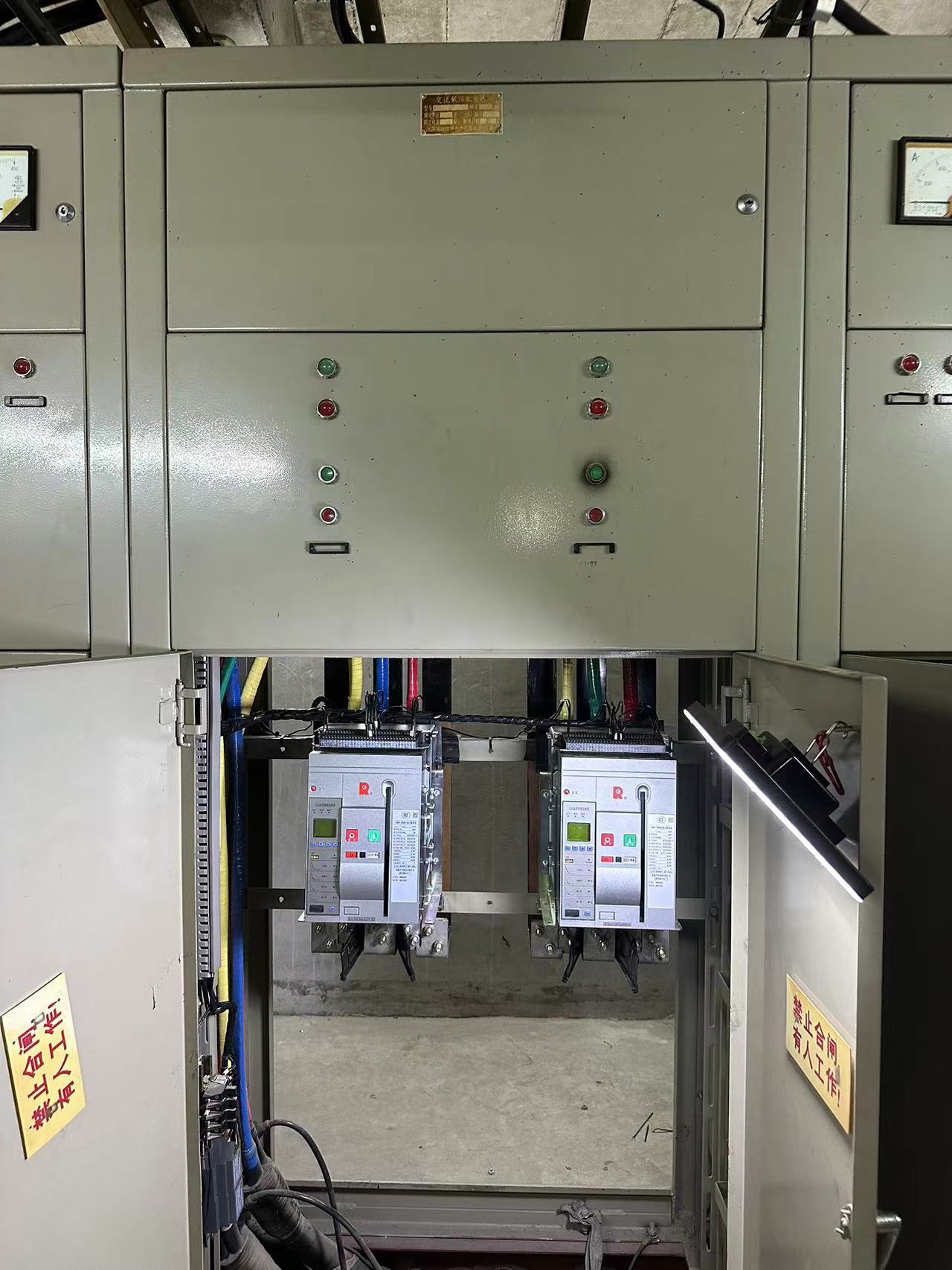 常熟開關(guān)CW3改造DW15斷路器